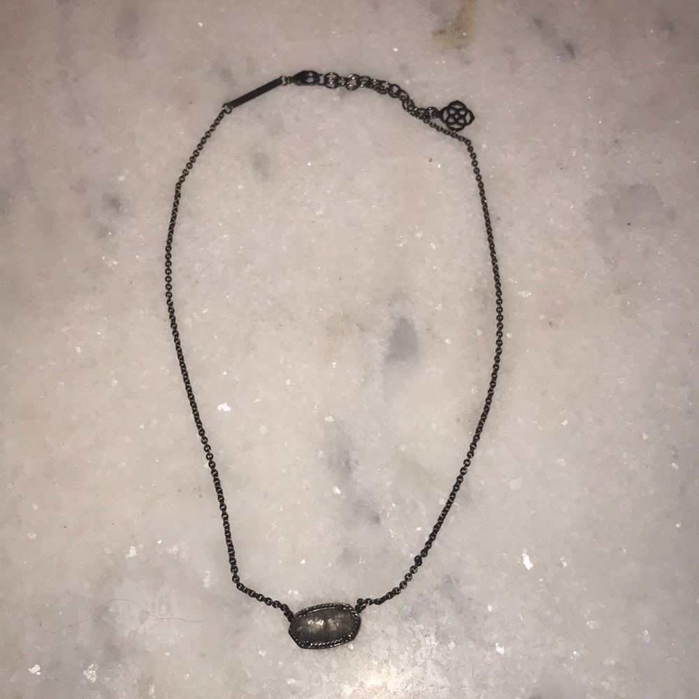Black Kendra Scott necklace